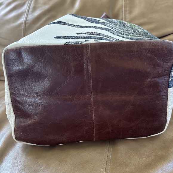 Ellliot Lucca Handpainted Intreccio Peacock Leather Tote Bag *Pre-loved/fading - Picture 8 of 10